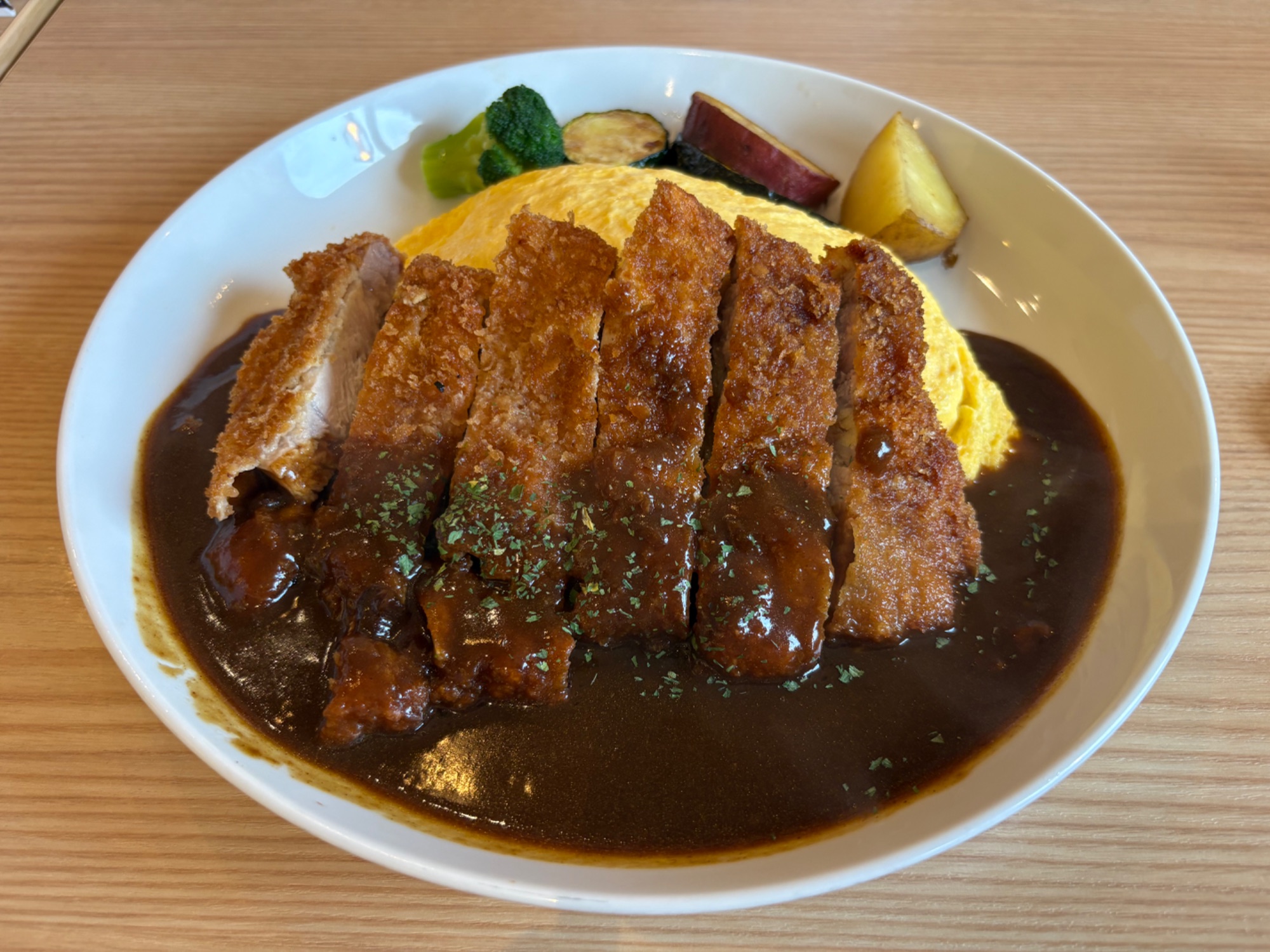 the famous furano om curry.  side of katsu to make sure we hit protein goals 😝